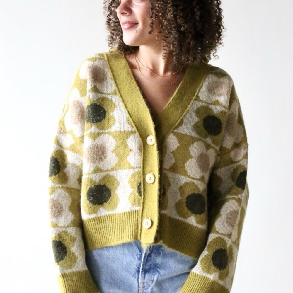 Rita Row Pomo cardigan - Green and Cream Flower Cardigan Sweater